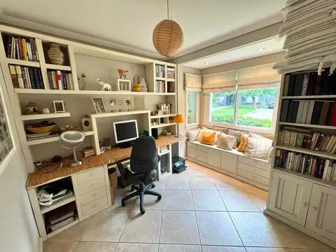 Casa en Alquiler Temporal con 5 cocheras