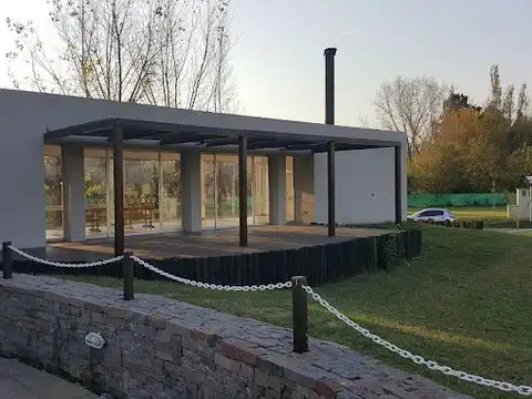 OPORTUNIDAD VENTA CASA 4 AMBIENTES