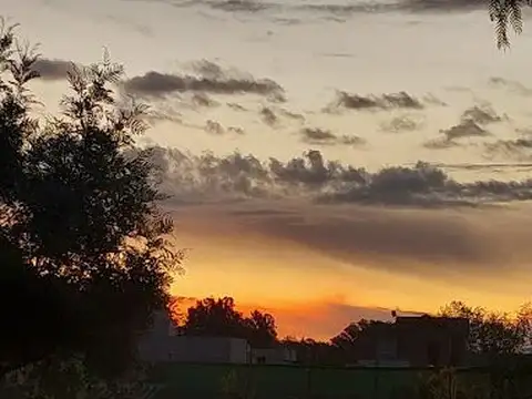 Casa en Venta con 4 cocheras