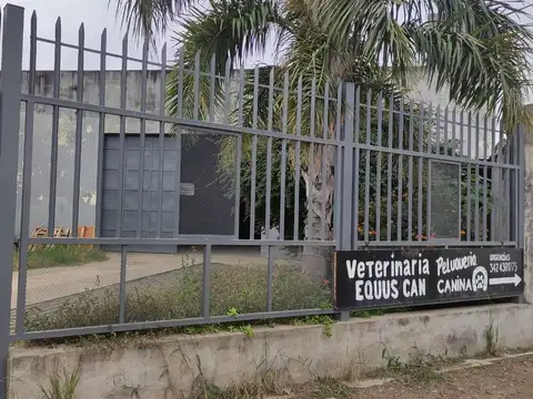 Calle Blas Parera 8800