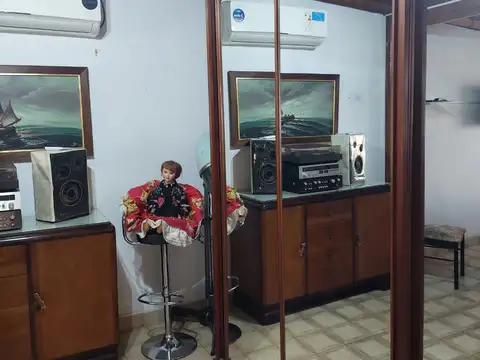 Depto Tipo Casa 5 ambientes con 1 baño