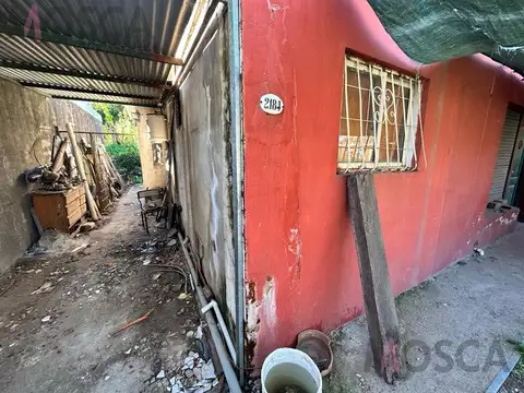 Casa 3 ambientes con 1 baño