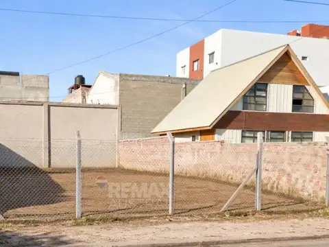 Terreno Comercial en barrio Pueyrredon