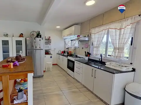 VENTA CASA CUATRO AMBIENTES PILAR DEL ESTE