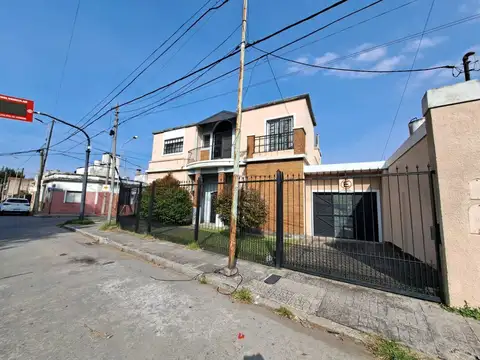 Casa en Venta en Villa Sarmiento, Partido de Morón