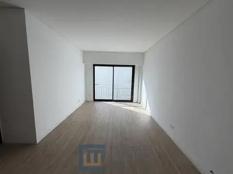 Cuenca al 2500 y Santo Tomé. 3 Ambientes. Sup 58 m2, muy luminoso, recién pintado!
