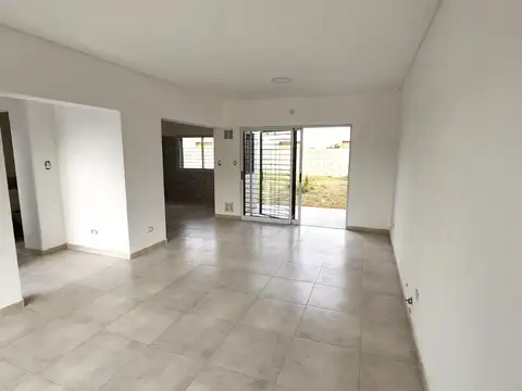 Casa en Venta en Capitán Bermudez, USD 90.000