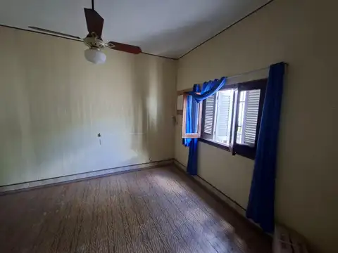 Departamento tipo casa en venta en Villa Gobernador Galvez