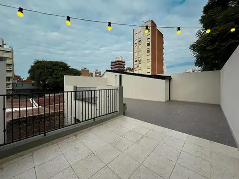 Casa 6 ambientes con 3 baños