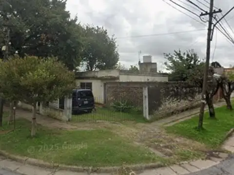 Casa en Venta en Villa Santos Tesei, USD 55.000