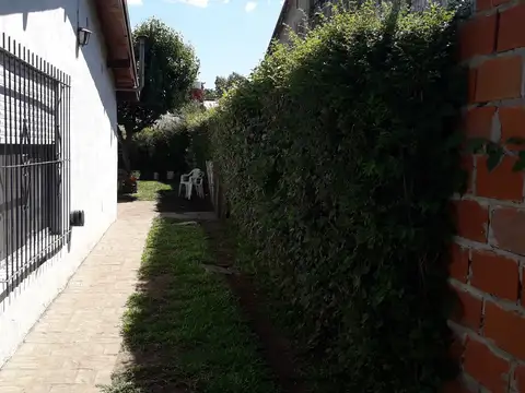 Casa 4 ambientes con 1 baño