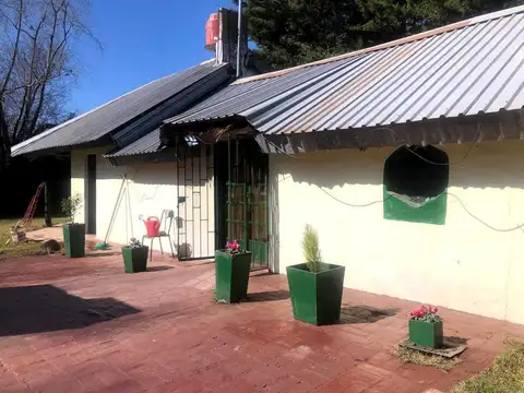 Quinta en venta - 4 Dormitorios 3 Baños - 160 mts2 - 9 De Julio