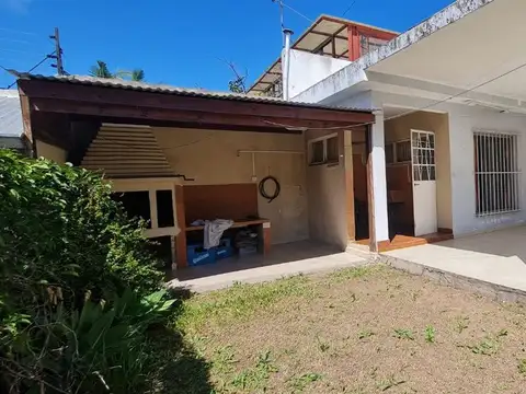 CASA DUPLEX 4 AMB COCHERA BARRIO NAVAL QUILMES