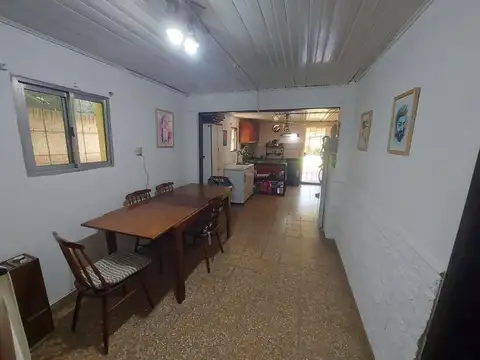 Casa 3 ambientes con 1 baño