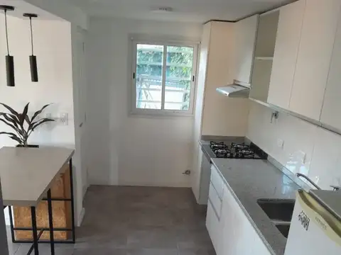 Depto Tipo Casa en Venta con 1 cocheras