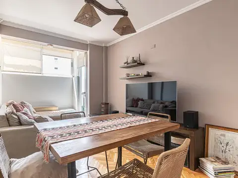 Departamento 3 amb en Av. Corrientes y Medrano listo para entrar.
