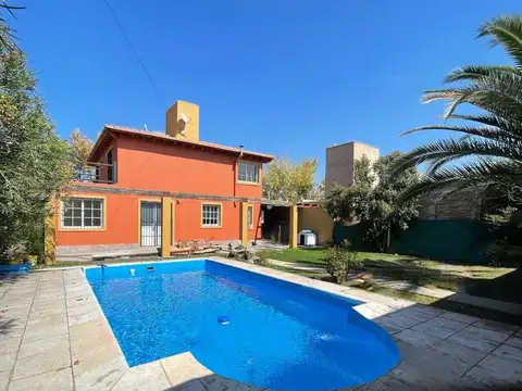 Casa en Venta de 5 dormitorios