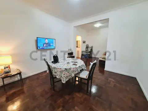 Departamento 2 ambientes reciclado en zona Güemes