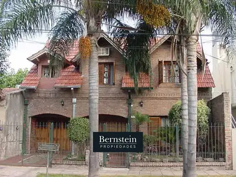 CASA EN VENTA :: 6 AMBIENTES :: ITUZAINGO :: 313m2 CUBIERTOS