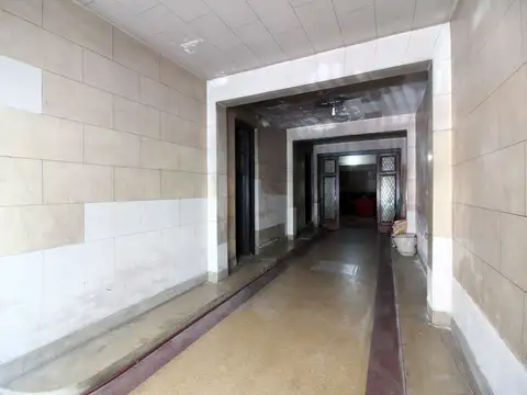 Casa 10 ambientes con 4 baños