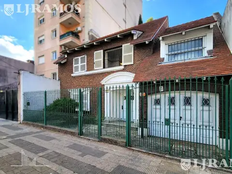 Casa en venta 6 amb con jardin y pileta