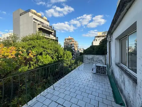 VENTA Departamento 4 AMBIENTES -  3er PISO POR ESCALERA - BALCÓN ATERRAZADO - Caballito