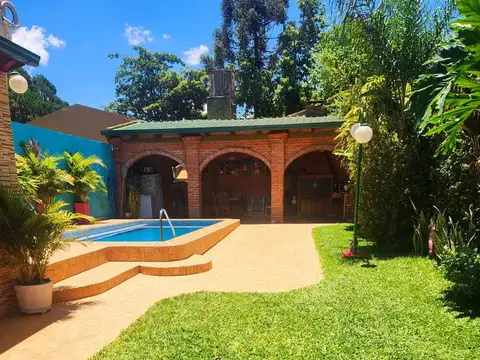 Nicolás  Yapeguay al 3900