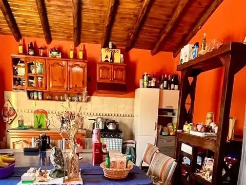 Casa 5 ambientes con 1 baño