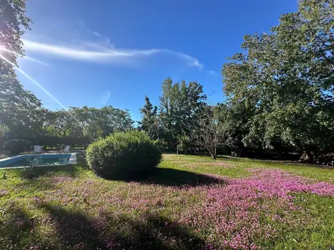 EXELENTE LOTE EN EL BARRIO EL CAZADOR 