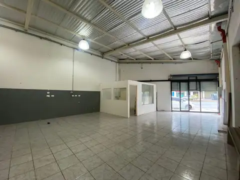 Local Comercial en ALQUILER! Coghlan.