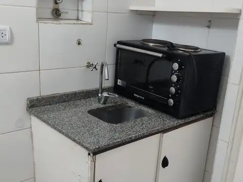 Viamonte 2000, Piso 2