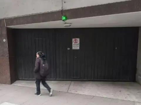 Virrey Del Pino 2400 Belgrano Cochera U$10.000 