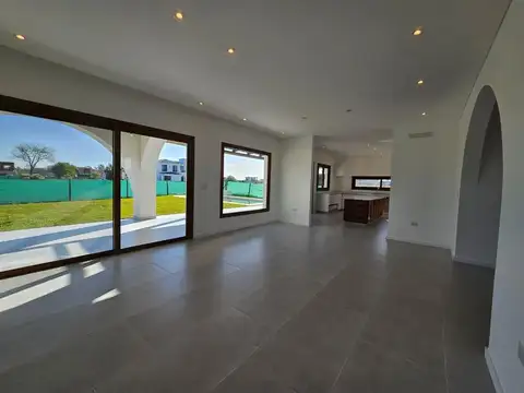 Casa en Venta en Bella Vista, USD 460.000