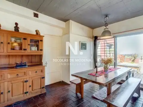 Casa en Venta en Punta Piedras, excelente vista al mar