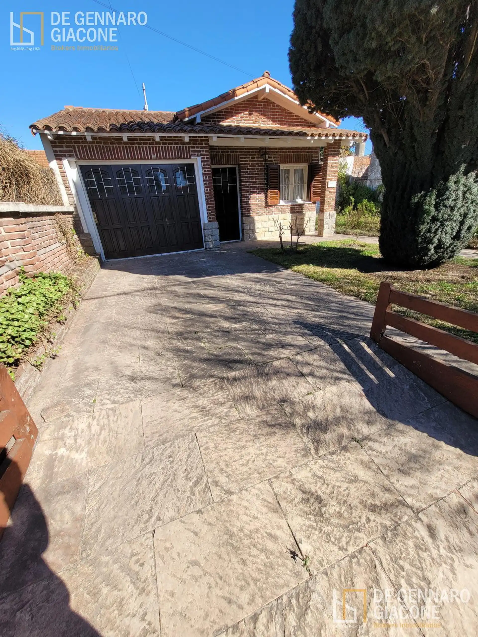 Casa 4 amb, 375m² sobre Av. Luro — zona comercial