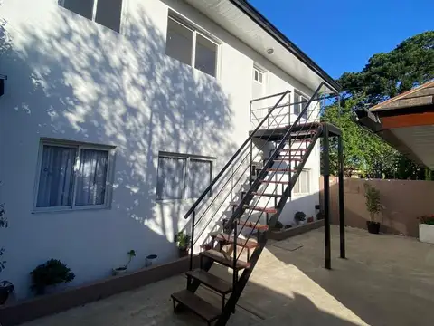 VENTA / O ALQUILER CON OPCION A COMPRA . 3 PROPI. EN BLOCK