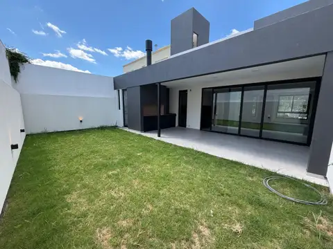 Casa en venta miradores de manantiales 1