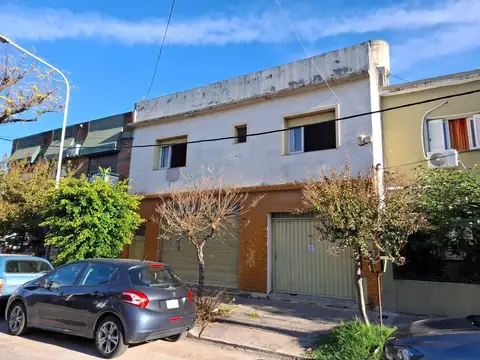 CASA 4 AMB., CON LOCAL, GARAJE Y TERRAZA ANTICIPO Y CTS