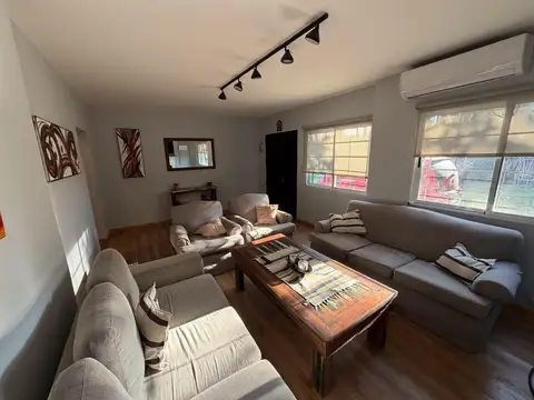 Casa 4 ambientes en Bella Vista