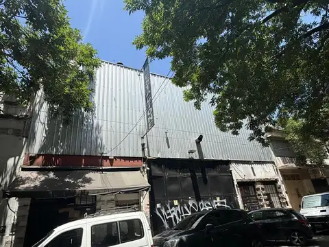 Deposito en venta en Balvanera