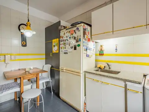 Depto Tipo Casa 4 ambientes con 2 baños