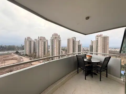 Departamento 4 ambientes con 5 baños
