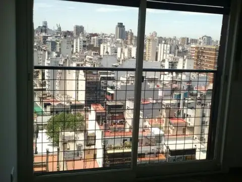 Abasto, Av Corrientes 3100, piso 19, 3 amb, 75m2, u$s 650 + expensas + servicios. 4 px  (alq mi...