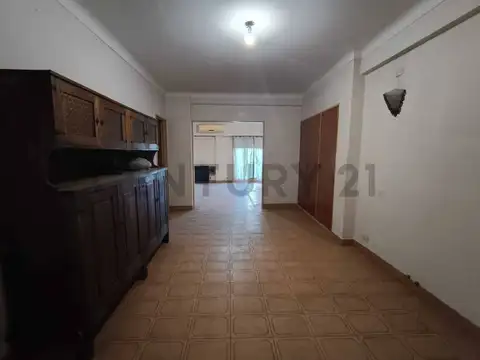 Departamento 5 ambientes con 2 baños