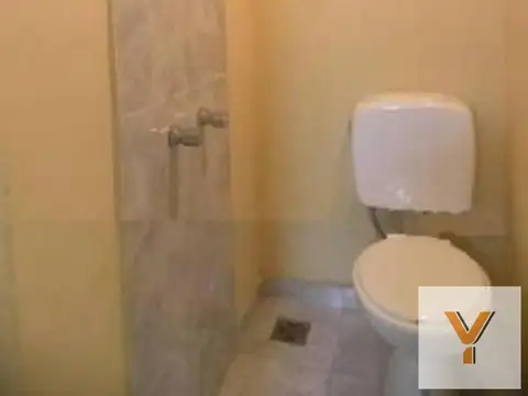 Depto Tipo Casa en Venta 90 años