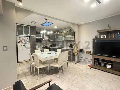 Av Don Bosco 1800, Piso 0