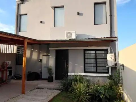 Venta de casa en excelentes condiciones - San Vicente