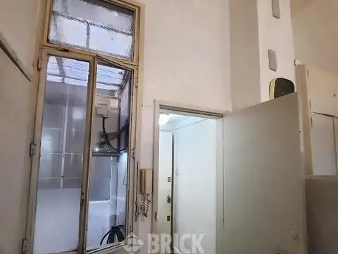 TUCUMAN AL 600 - IMPECABLE PATIO VESTIDOR