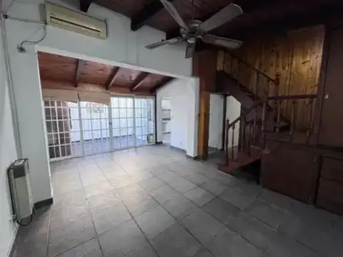 Depto Tipo Casa 4 ambientes con 1 baño