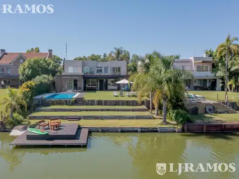 Casa 6 ambientes con 3 baños
